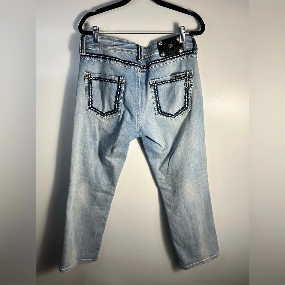 Miss Me Embroidered Pockets Boyfriend Capri Jeans Sz 28